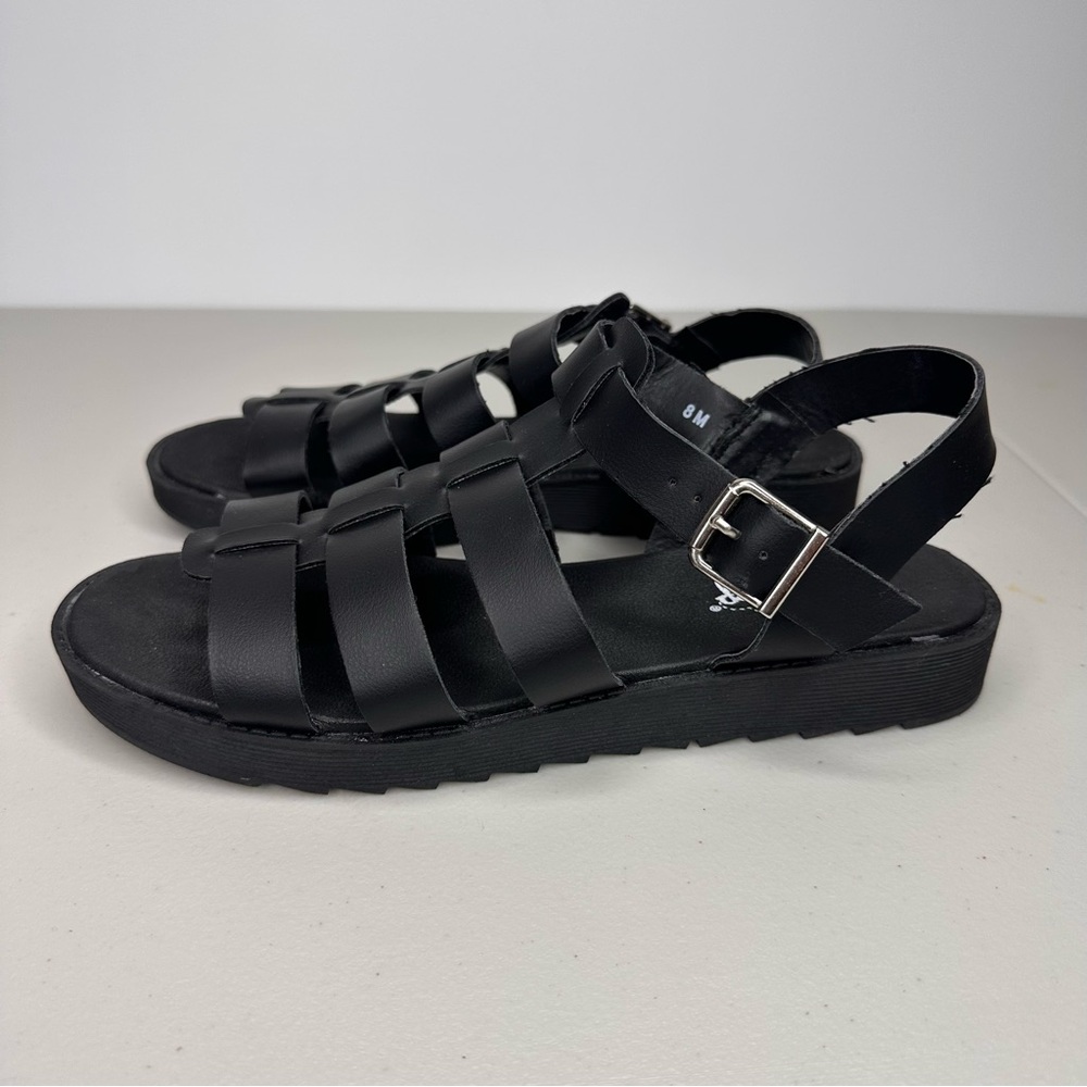 Jellypop Strappy Sandal Women’s Size 8 M Black Fisherman Gladiator Faux Leather